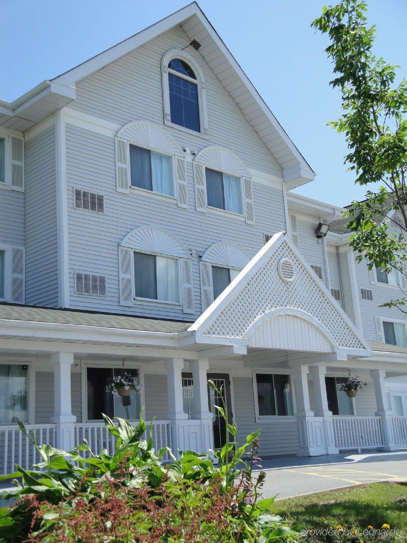Country Inn & Suites Dartmouth Exterior photo